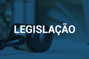 Dispõe sobre as normas e procedimentos para o registro de títulos de especialidade profissional em Fisioterapia e dá outras providências.